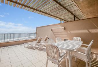 Casa M  dano 18 has Balcony rooms