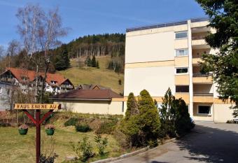 Haus Enere Au FeWo Antonia und FeWo Milan allows 18 year olds to book a room