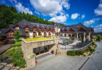 Hotel & SPA Czarny Gro   has Balcony rooms