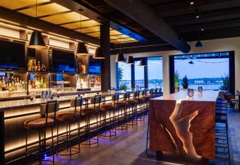 Canopy by Hilton Portland Waterfront has Balcony rooms