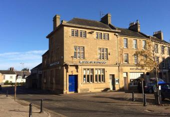 Duns Guest Rooms allows 18 year olds to book a room