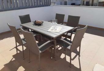 Roses Casc Antic SL Sabater allows 18 year olds to book a room