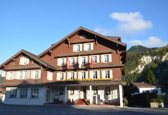 Hotel Garni R  sslipost allows 18 year olds to book a room