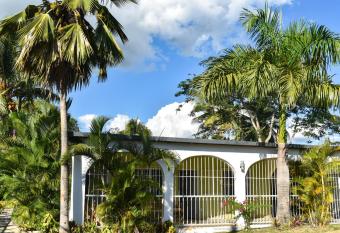 Casa Tropical - Boca Chica has Balcony rooms