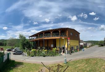 Vyhl  dka Slapy Nov     ivoho     has Balcony rooms