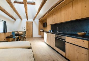 Hatzeshof Alpengl  ck has Balcony rooms