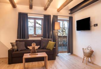 Hatzeshof Heustadel has Balcony rooms