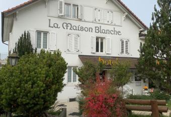 H  tel Maison Blanche allows 18 year olds to book a room
