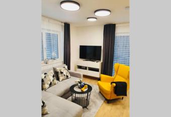 LEON Apartment NEU! Gem  tlichkeit an erster Stelle has Balcony rooms