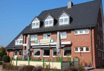 Hotel Stadtidyll & Dependancen allows 18 year olds to book a room