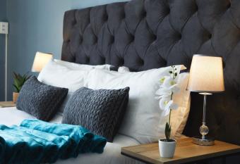 Wish U Were Here has Balcony rooms