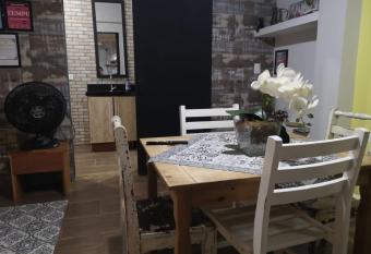 Linda kitnet, frente mar, piscina Navegantes#4 has Balcony rooms