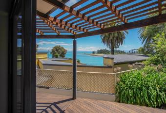 On The Rocks has Balcony rooms