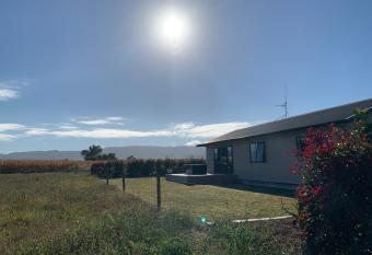 A Place in the Paddock has Balcony rooms