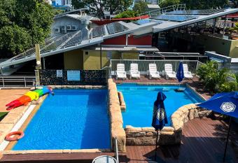 MOM Darwin allows 18 year olds to book a room