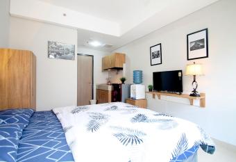 Apartemen Monroe Jababeka Cikarang Bekasi by Aparian has Balcony rooms