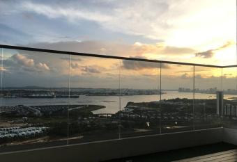 Cosy Home @ Green Haven has Balcony rooms