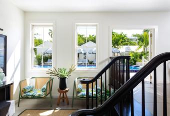 Winslow's Bungalows - Key West Historic Inns allows 18 year olds to book a room