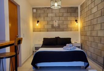 Suite NY, depto a estrenar -15 min Aerop allows 18 year olds to book a room