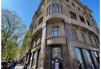 Lift Hotel Boutique allows 18 year olds to book a room