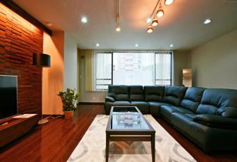 Hostel PLEASURE MARUYAMA allows 18 year olds to book a room