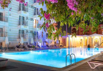 Akdora Resort Hotel & Spa has Balcony rooms