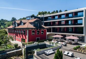 Vinha Boutique Hotel - The Leading Hotels of the World allows 18 year olds to book a room