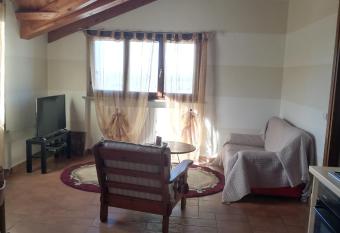 Una mansarda luminosissima nel cuore di Stradella has Balcony rooms