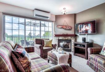 Mont-blanc Ski Inout Condo W Pool Beach Access has Balcony rooms