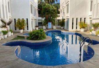 Jia-5 Candolim Goa - Villa M by Moh Hospitality allows 18 year olds to book a room