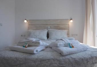 Nemesis Paleochora has Balcony rooms