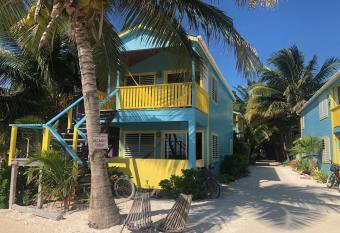 Colinda Cabanas has Balcony rooms