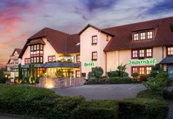 Hotel-Residenz Immenhof allows 18 year olds to book a room