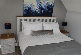 Kingdom Lodge allows 18 year olds to book a room