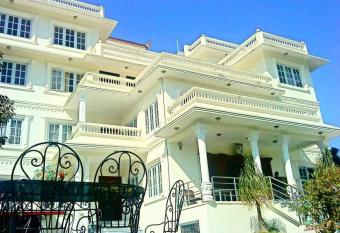 NOBEL PEACE HOTEL has Smoking rooms