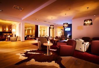 pentahotel Wiesbaden allows 18 year olds to book a room