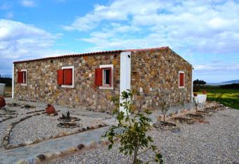 Kenny s Villa allows 18 year olds to book a room