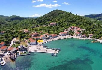Holiday Home By The Sea - Nina & Kate has Balcony rooms