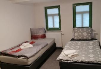 Kunstgasse 4+5 has Balcony rooms