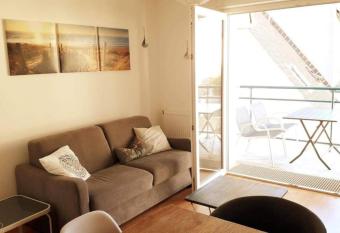 Fl Heurt de Sable Appartement au bord de mer has Balcony rooms