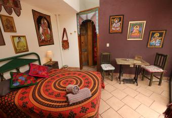 Majikal B&B - Krishna has Balcony rooms