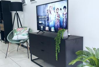 Secure, Self-catering Studio in Sunninghill, Sandton allows 18 year olds to book a room