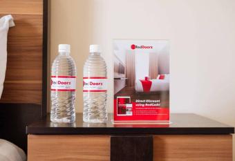 RedDoorz Hostel @Megans Paradisio Beach Resort allows 18 year olds to book a room