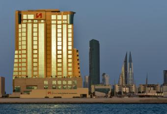 Grand Swiss-Belhotel Waterfront Seef has Balcony rooms