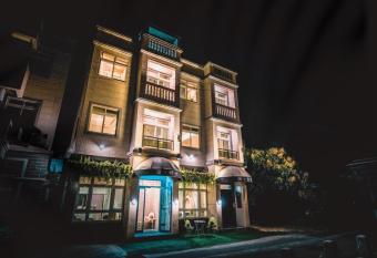                     ManLu INN has Balcony rooms