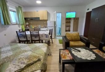 Markela Ezerec has Balcony rooms