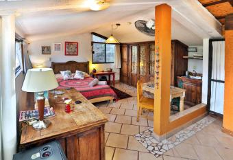 Majikal B&B - Kali has Balcony rooms