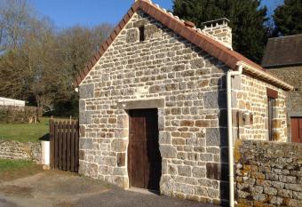 La Cahute allows 18 year olds to book a room