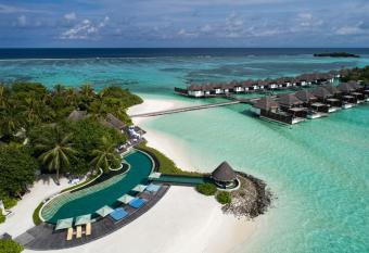 Four Seasons Resort Maldives at Kuda Huraa has Balcony rooms