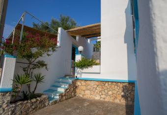 Dimora ideale per coppia vista mare immersa nel verde SALENTO3 has Balcony rooms